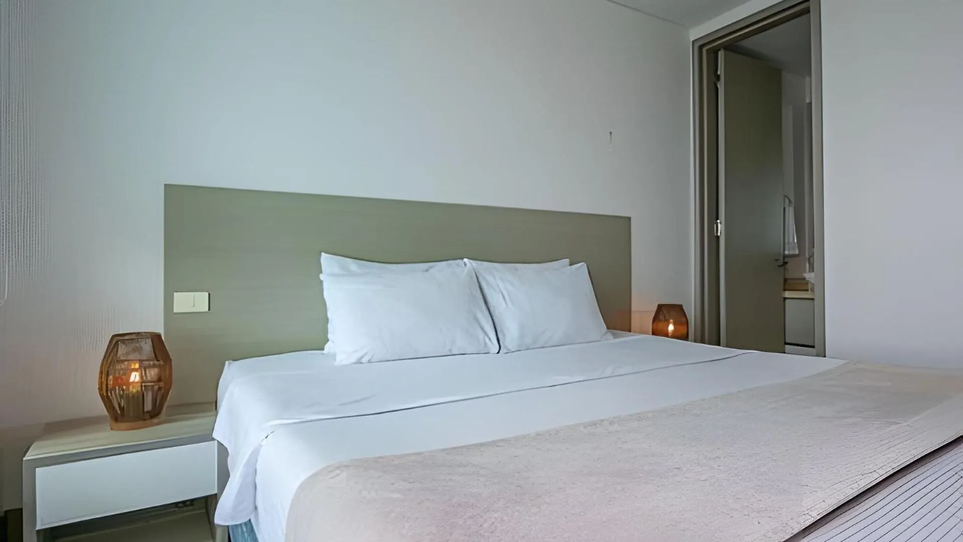 Laurdhomes Palmetto Beach Sea View, For Working Cartagena Apartment